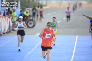 BINH DUONG NEW CITY HALF MARATHON 2024 - Ảnh #1740322