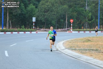 BINH DUONG NEW CITY HALF MARATHON 2024 - Ảnh #1735192