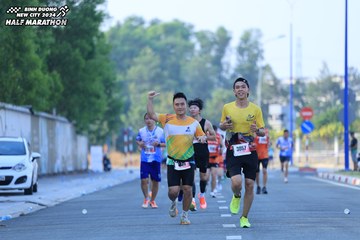 BINH DUONG NEW CITY HALF MARATHON 2024 - Ảnh #1765277