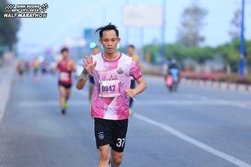 BINH DUONG NEW CITY HALF MARATHON 2024 - Ảnh #1766439