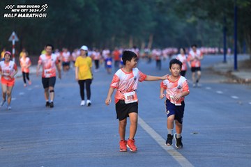 BINH DUONG NEW CITY HALF MARATHON 2024 - Ảnh #1772213