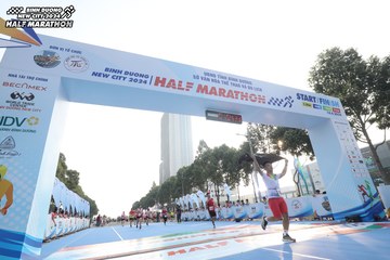 BINH DUONG NEW CITY HALF MARATHON 2024 - Ảnh #1821451
