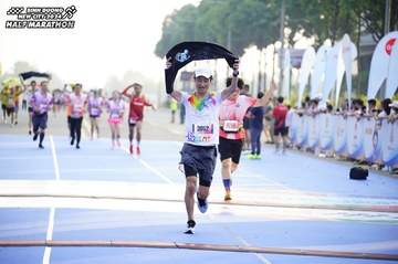 BINH DUONG NEW CITY HALF MARATHON 2024 - Ảnh #1762397