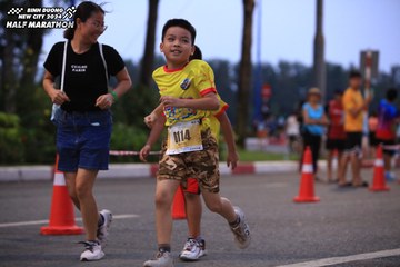 BINH DUONG NEW CITY HALF MARATHON 2024 - Ảnh #1728186