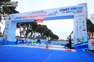 BINH DUONG NEW CITY HALF MARATHON 2024 - Ảnh #1729498