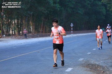 BINH DUONG NEW CITY HALF MARATHON 2024 - Ảnh #1750293