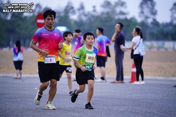 BINH DUONG NEW CITY HALF MARATHON 2024 - Ảnh #1725243