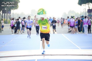 BINH DUONG NEW CITY HALF MARATHON 2024 - Ảnh #1760498