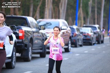 BINH DUONG NEW CITY HALF MARATHON 2024 - Ảnh #1755321