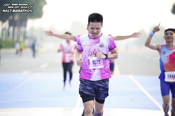 BINH DUONG NEW CITY HALF MARATHON 2024 - Ảnh #1758233