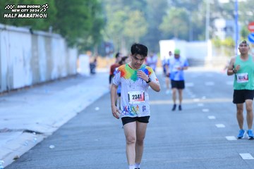 BINH DUONG NEW CITY HALF MARATHON 2024 - Ảnh #1769855