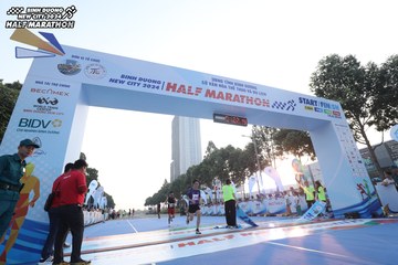 BINH DUONG NEW CITY HALF MARATHON 2024 - Ảnh #1738085