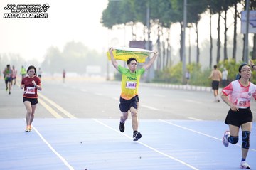 BINH DUONG NEW CITY HALF MARATHON 2024 - Ảnh #1757080