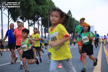 BINH DUONG NEW CITY HALF MARATHON 2024 - Ảnh #1727792