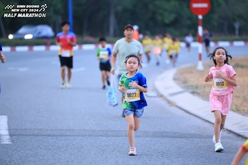 BINH DUONG NEW CITY HALF MARATHON 2024 - Ảnh #1725589
