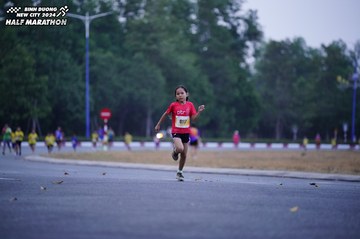 BINH DUONG NEW CITY HALF MARATHON 2024 - Ảnh #1725024