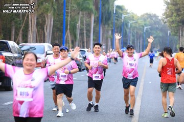 BINH DUONG NEW CITY HALF MARATHON 2024 - Ảnh #1755308