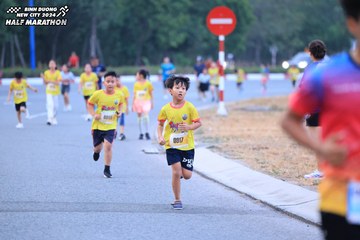 BINH DUONG NEW CITY HALF MARATHON 2024 - Ảnh #1726431
