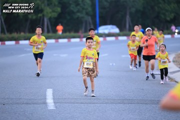 BINH DUONG NEW CITY HALF MARATHON 2024 - Ảnh #1726586