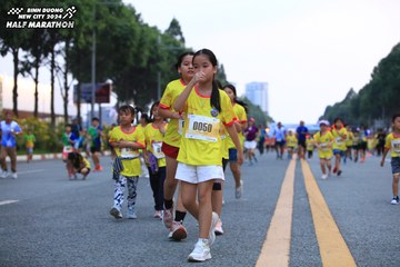 BINH DUONG NEW CITY HALF MARATHON 2024 - Ảnh #1727774