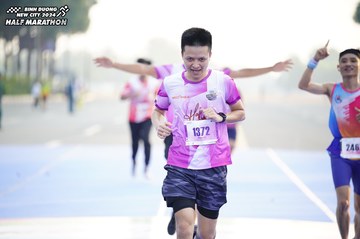 BINH DUONG NEW CITY HALF MARATHON 2024 - Ảnh #1758225
