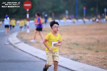 BINH DUONG NEW CITY HALF MARATHON 2024 - Ảnh #1726606