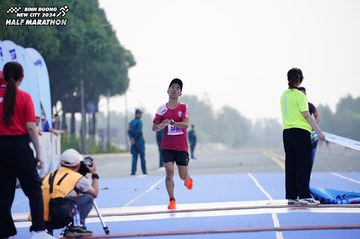 BINH DUONG NEW CITY HALF MARATHON 2024 - Ảnh #1771171