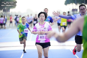 BINH DUONG NEW CITY HALF MARATHON 2024 - Ảnh #1760797