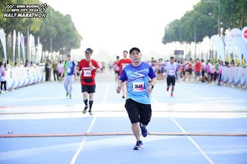 BINH DUONG NEW CITY HALF MARATHON 2024 - Ảnh #1760962