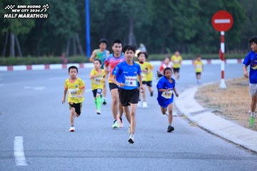 BINH DUONG NEW CITY HALF MARATHON 2024 - Ảnh #1726215