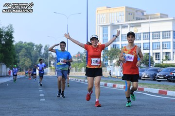 BINH DUONG NEW CITY HALF MARATHON 2024 - Ảnh #1766196