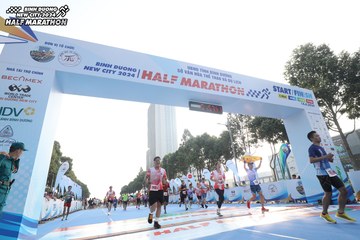 BINH DUONG NEW CITY HALF MARATHON 2024 - Ảnh #1821690