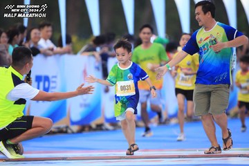 BINH DUONG NEW CITY HALF MARATHON 2024 - Ảnh #1728979