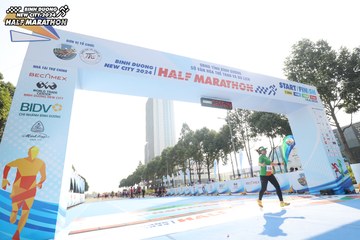 BINH DUONG NEW CITY HALF MARATHON 2024 - Ảnh #1818902