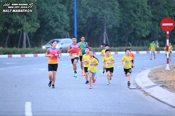 BINH DUONG NEW CITY HALF MARATHON 2024 - Ảnh #1726300