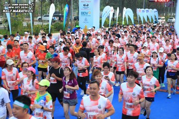 BINH DUONG NEW CITY HALF MARATHON 2024 - Ảnh #1738459