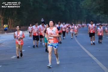 BINH DUONG NEW CITY HALF MARATHON 2024 - Ảnh #1772740