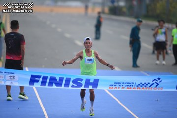 BINH DUONG NEW CITY HALF MARATHON 2024 - Ảnh #1738608