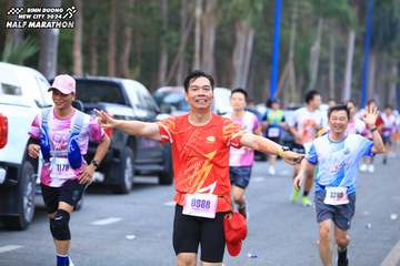 BINH DUONG NEW CITY HALF MARATHON 2024 - Ảnh #1750295
