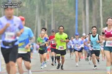 BINH DUONG NEW CITY HALF MARATHON 2024 - Ảnh #1750878