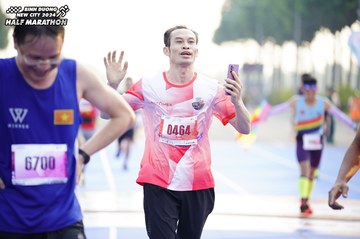 BINH DUONG NEW CITY HALF MARATHON 2024 - Ảnh #1759109