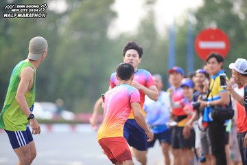 BINH DUONG NEW CITY HALF MARATHON 2024 - Ảnh #1736356