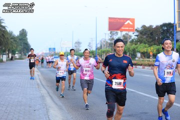 BINH DUONG NEW CITY HALF MARATHON 2024 - Ảnh #1772192