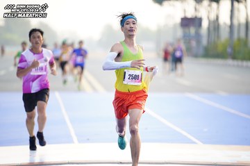 BINH DUONG NEW CITY HALF MARATHON 2024 - Ảnh #1756932