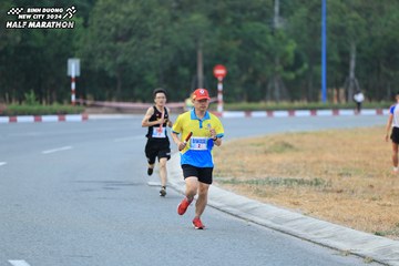 BINH DUONG NEW CITY HALF MARATHON 2024 - Ảnh #1734957