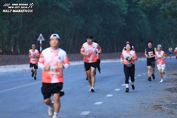 BINH DUONG NEW CITY HALF MARATHON 2024 - Ảnh #1750095