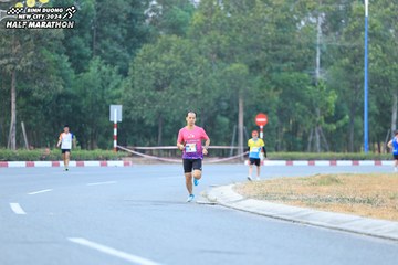 BINH DUONG NEW CITY HALF MARATHON 2024 - Ảnh #1735722