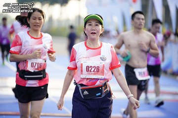 BINH DUONG NEW CITY HALF MARATHON 2024 - Ảnh #1761951