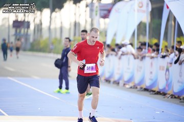 BINH DUONG NEW CITY HALF MARATHON 2024 - Ảnh #1757318