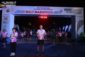 BINH DUONG NEW CITY HALF MARATHON 2024 - Ảnh #1737849